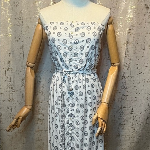 Print Strapless Dress - Picture 2 of 6